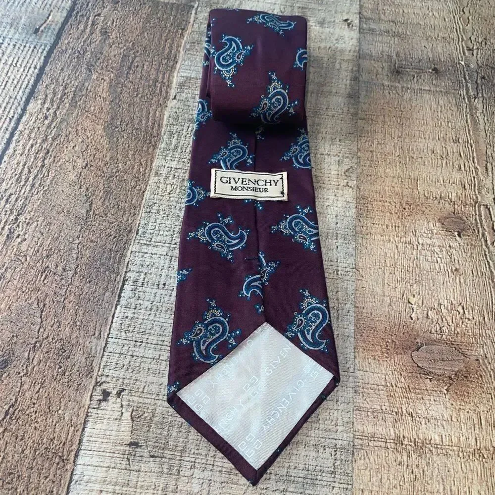 Vintage Givenchy Silk Mens paisleys tie
